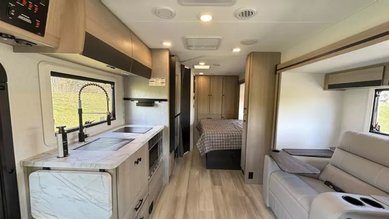 2400BDS Floorplan Main Room