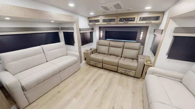 402CFL Floorplan Main Room