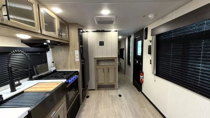 25RRTBL Floorplan Main Room