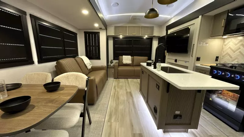 Hemisphere Fifth Wheels Main Room